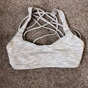 Lululemon sports bra